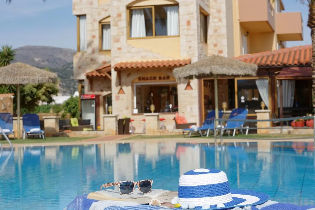 Pool, Danelis Apartments, Crete