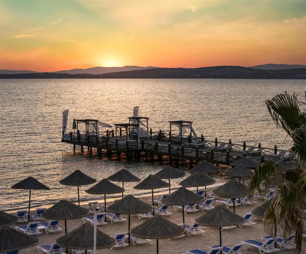 Beach, Radisson Blu Resort & SPA Cesme, Izmir