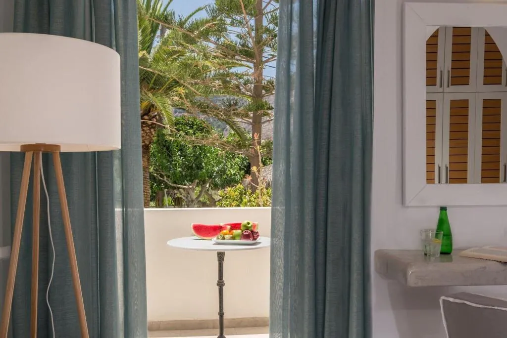 Double or Twin QUEEN SIZE BED Room, Hermes, Santorini