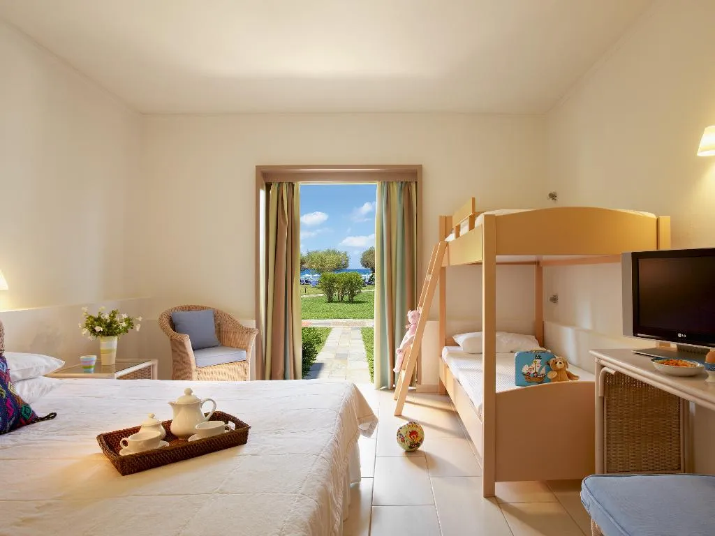 FAMILY ROOM SEA VIEW Room, Grecotel Meli Palace, Crete