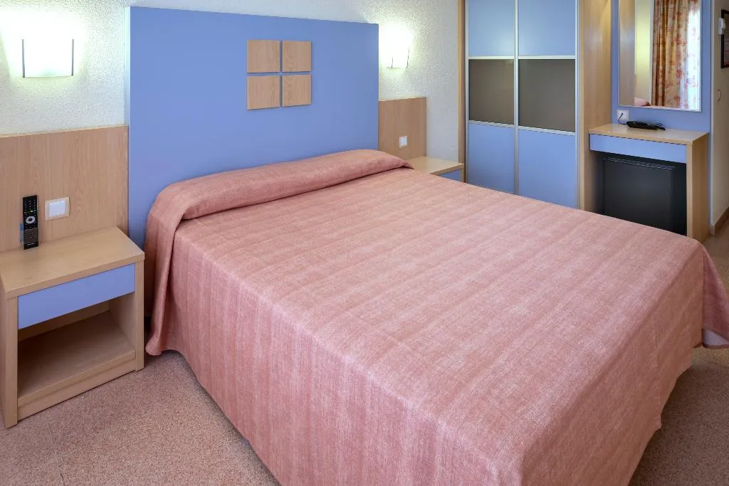 DOUBLE SINGLE USE STANDARD Room, Caprici Beach Hotel & Spa, Costa Brava