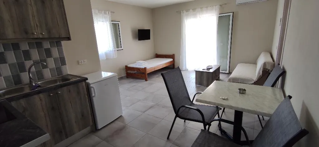 APARTMENT ONE BEDROOM Room, Casa De Rosa Studios & Apartments, Kefallinia