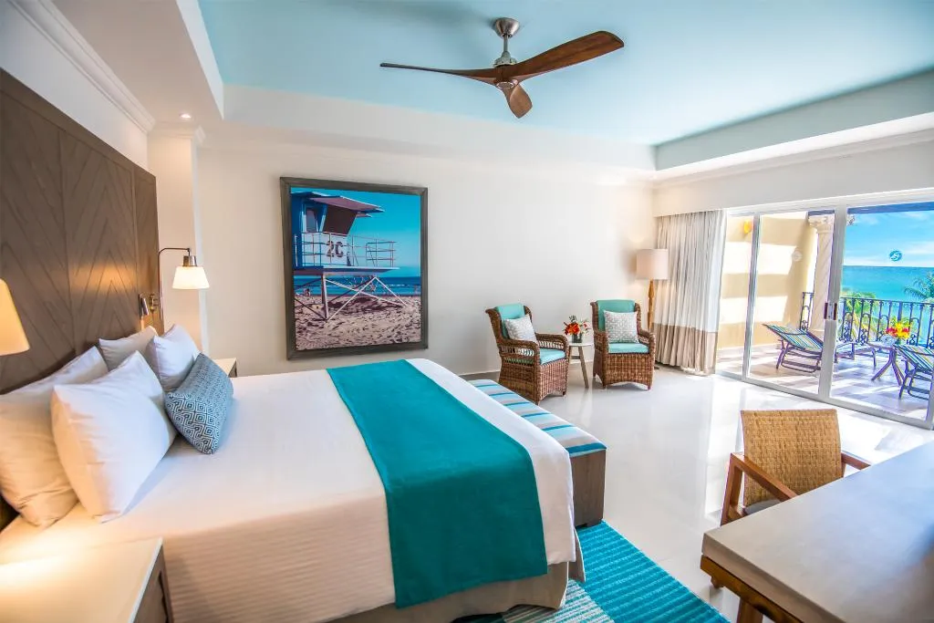 SUITE OCEAN FRONT Room, Wyndham Alltra Playa del Carmen Adults Only All In, Playa Del Carmen
