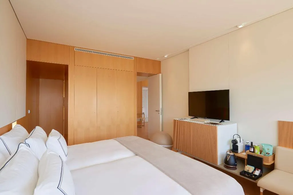 SUITE TWO BEDROOMS Room, Melia Palma Bay, Majorca