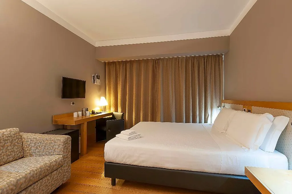 QUADRUPLE ECONOMY Room, Best Western Hotel Quattrotorri Perugia, Perugia