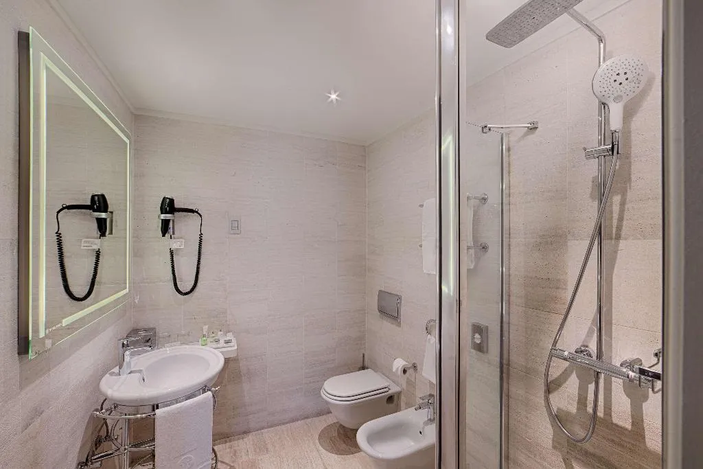 DOUBLE PREMIUM Room, NH Collection Milano Porta Nuova, Milan