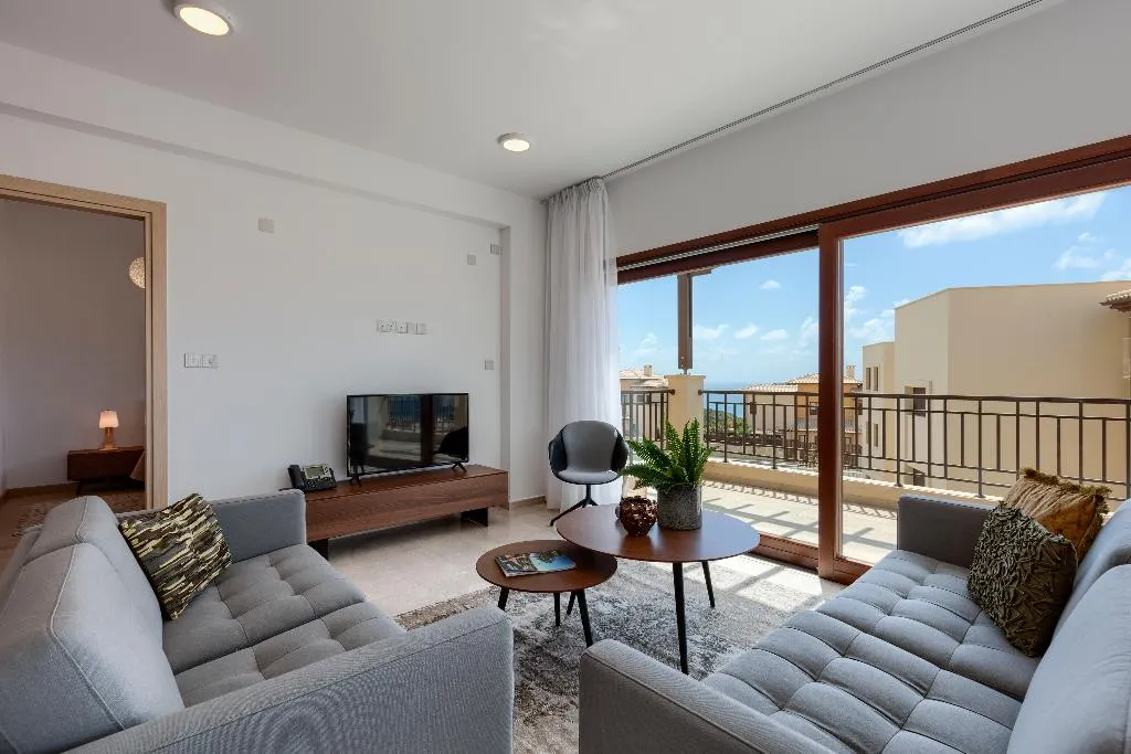 APARTMENT PREMIUM Room, Aphrodite Hills Rentals Premium Serviced Apartment, Cyprus