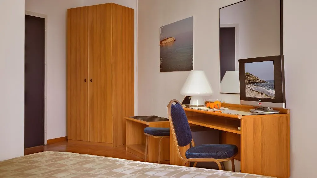 DOUBLE SINGLE USE STANDARD Room, Mistral 2 Hotel, Cagliari