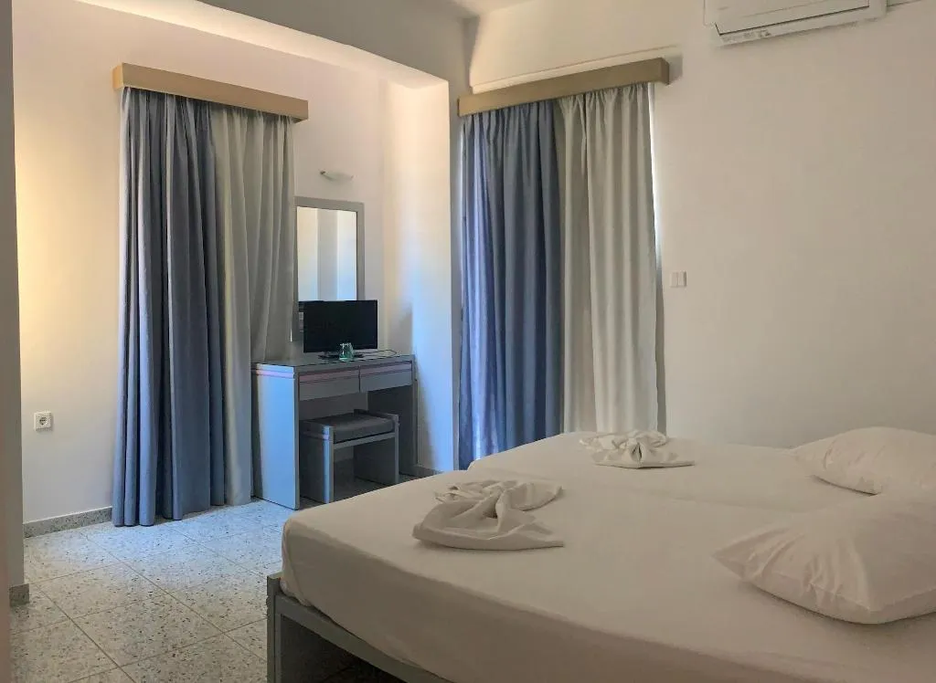 Room, Ermis Suites, Crete