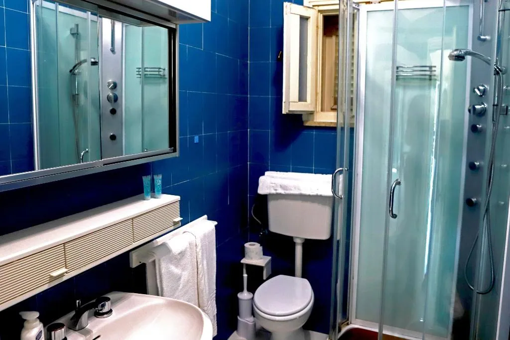 VILLA WITH PRIVATE POOL Room, Portorosa Residence, Catania