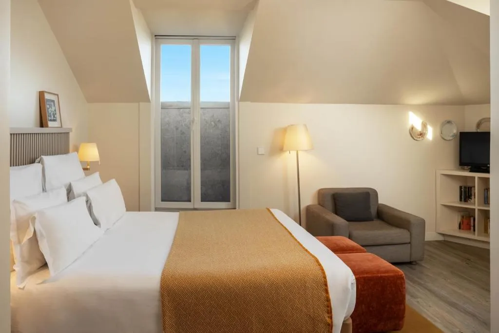 Double or Twin STANDARD Room, Memmo Alfama, Lisbon