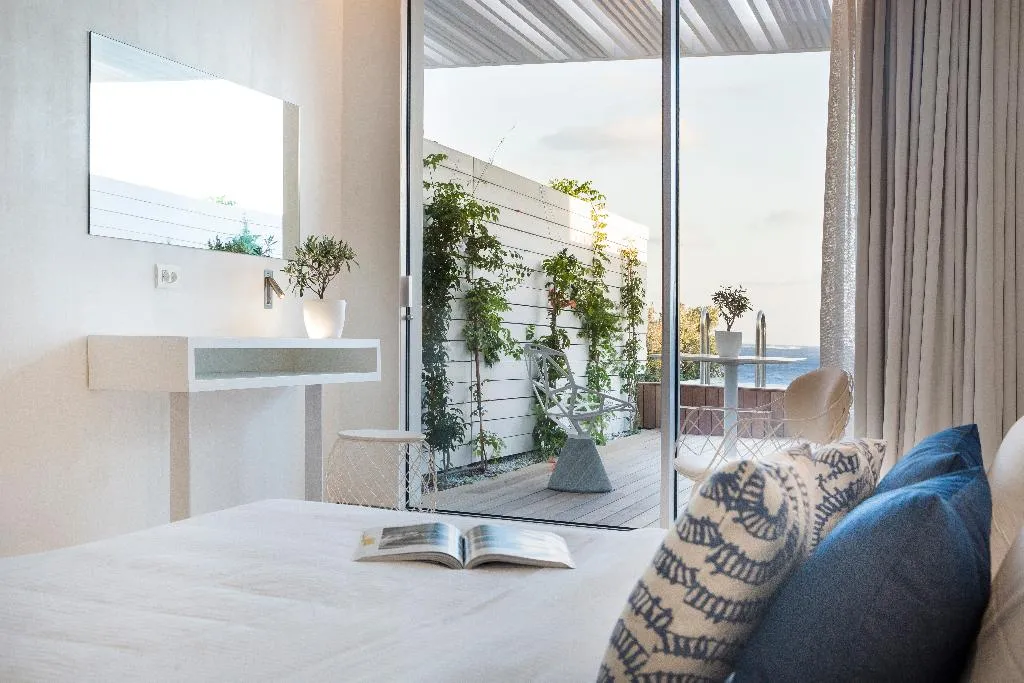 SUITE SEA VIEW Room, Mykonos Dove beach hotel, Mykonos