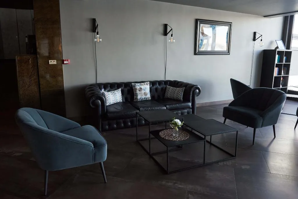Lobby, Concorde, Milan