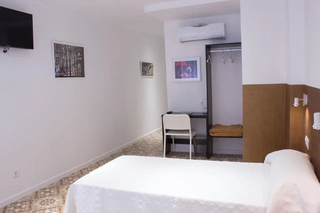 Room, Hostal Nova, Barcelona