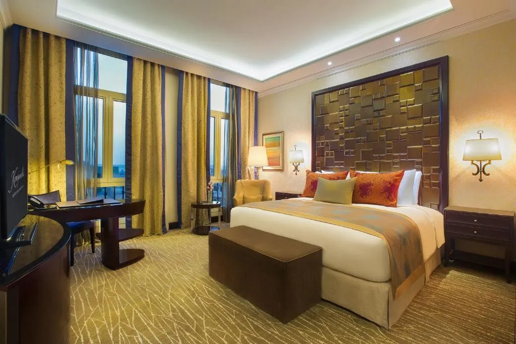 Room CLUB Room, Kempinski Palace Cairo, Cairo