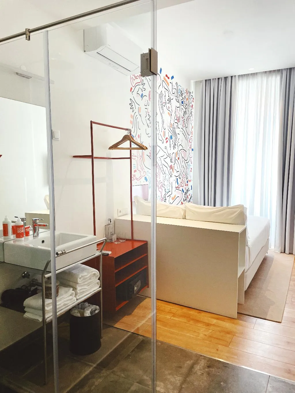 Room ONE BED Room, Esqina Cosmopolitan Lodge, Lisbon