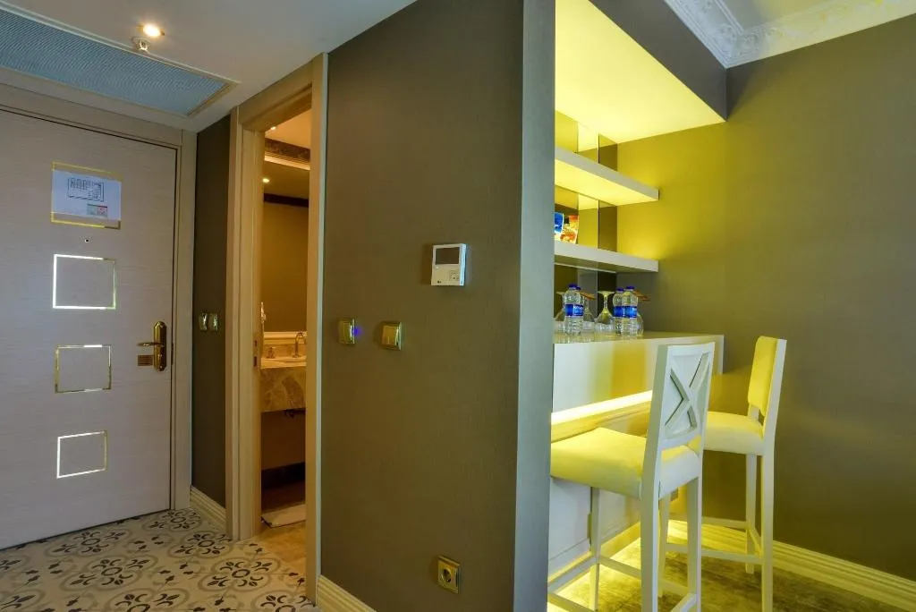 Room, Altintas Hotel, Izmir