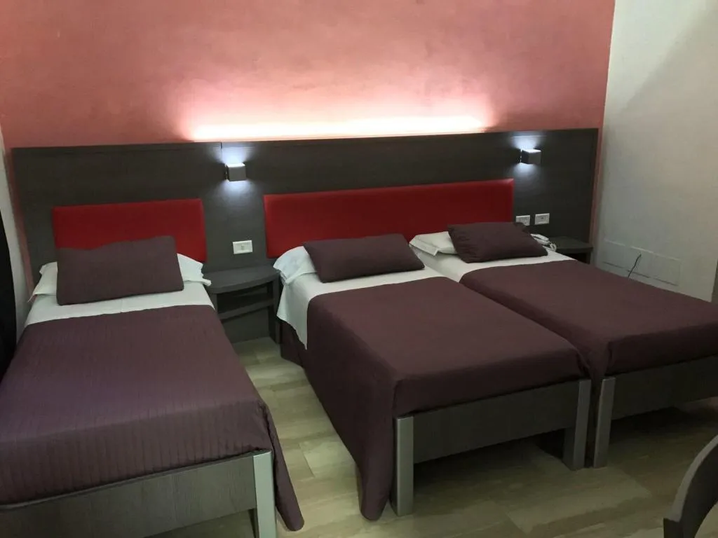 Room, Hotel Center 1, Rome