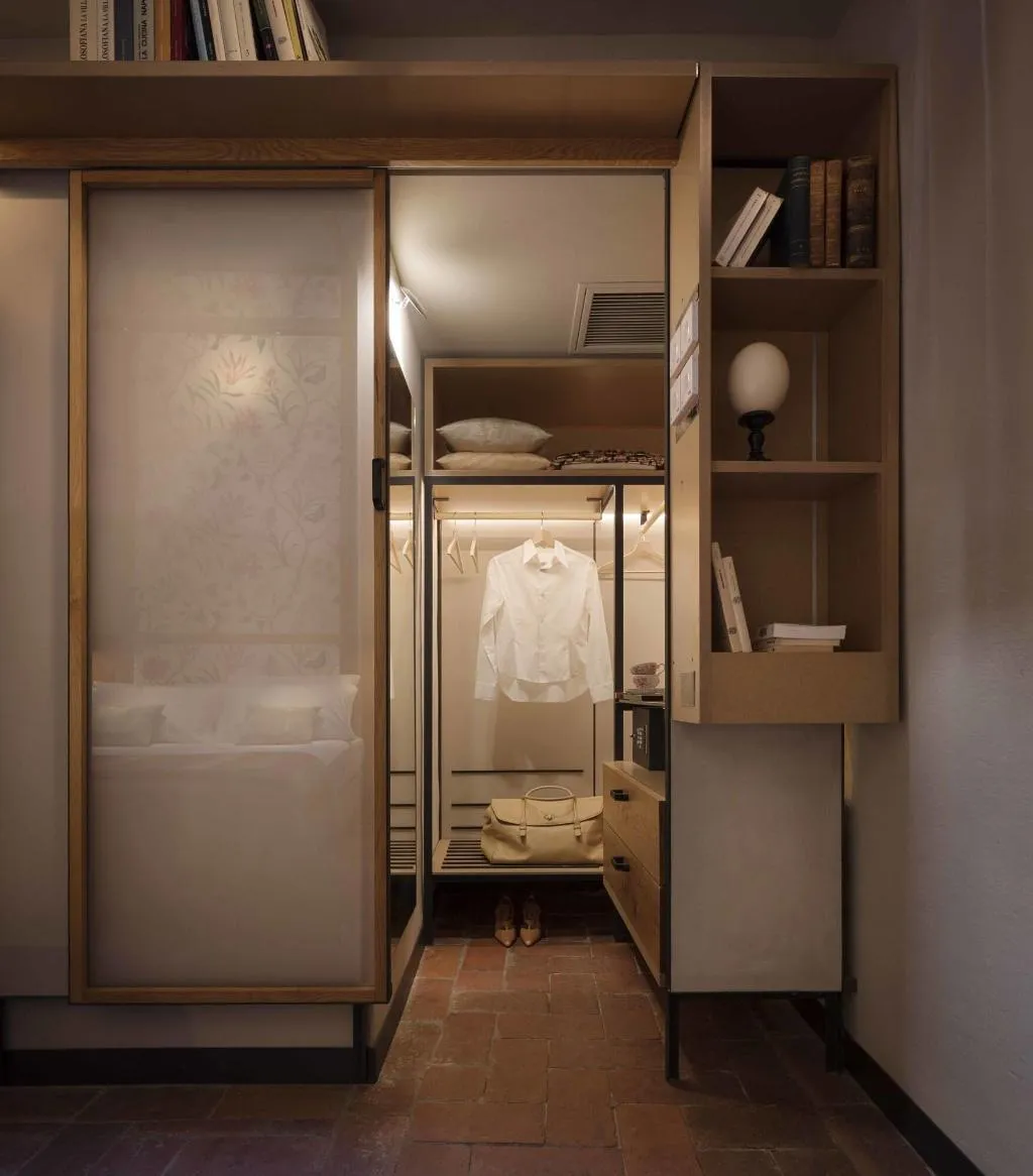 Room, Ottantotto Firenze, Florence