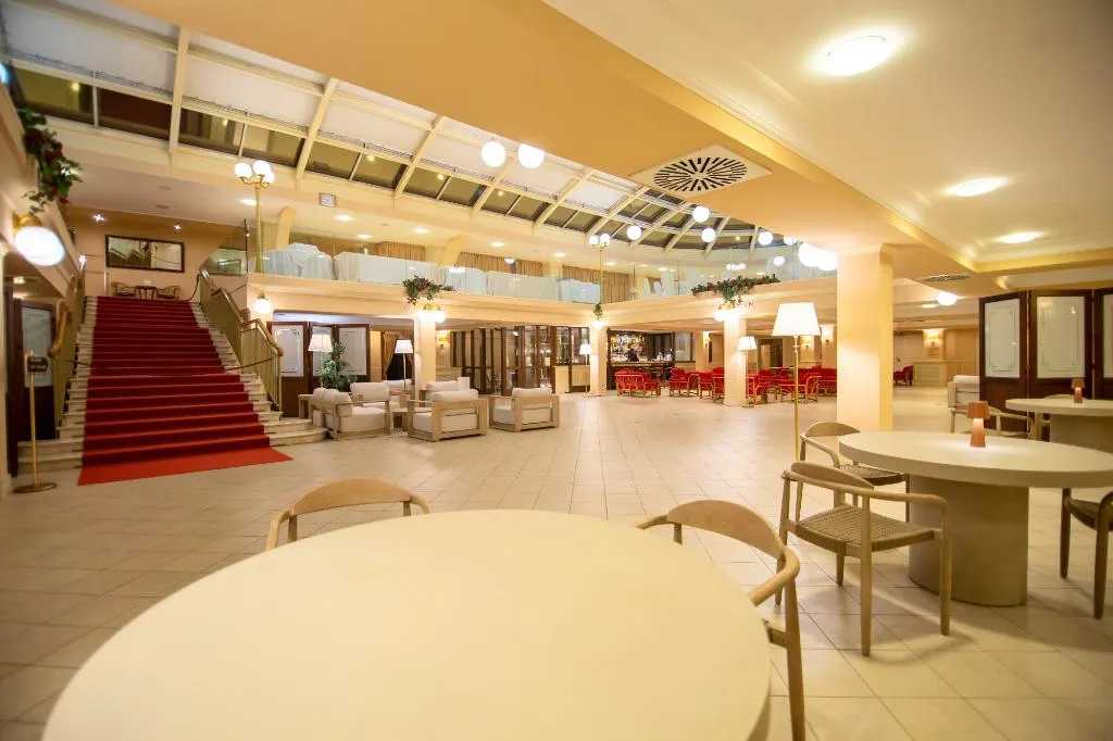 Lobby, Dioscuri Bay Palace, Catania
