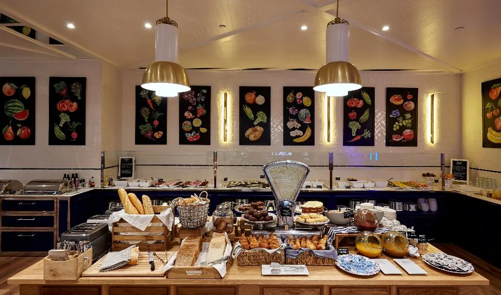 Restaurant, Radisson Blu 1882 Hotel, Barcelona Sagrada Familia, Barcelona
