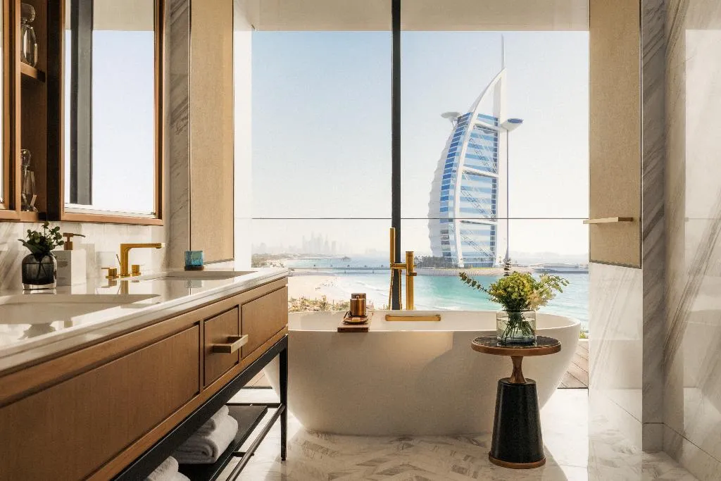 DOUBLE OCEAN VIEW ONE BEDROOM Room, Jumeirah Marsa Al Arab, Dubai