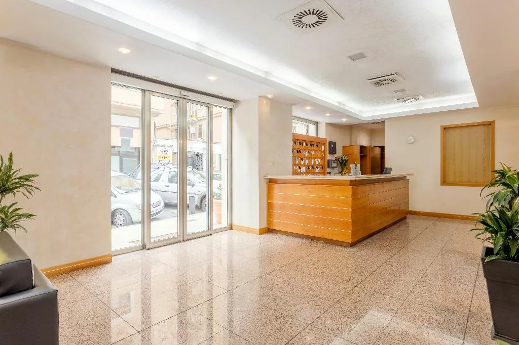 Lobby, Crisol Europa, Palermo