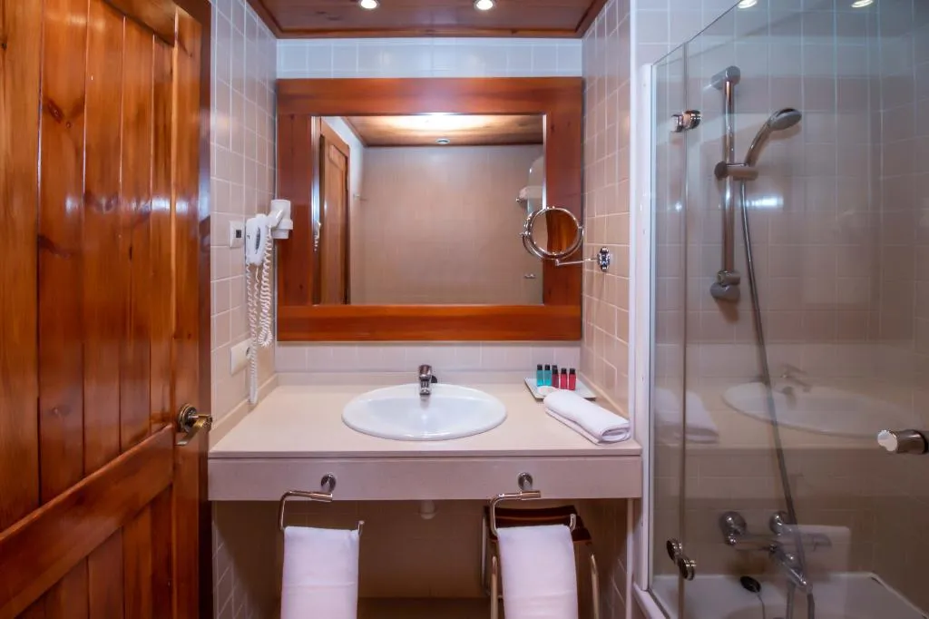 FAMILY ROOM DUPLEX Room, Fontanals Golf, Costa Brava