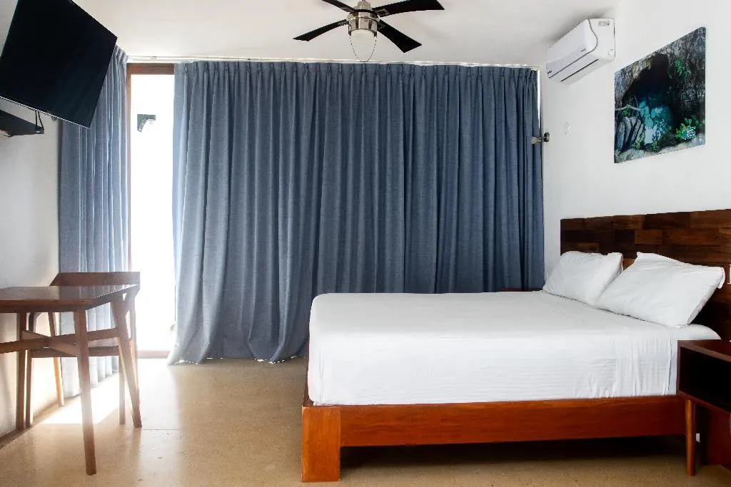 DOUBLE POOL VIEW KING BED Room, Hotel Cenotes Casa Tortuga, Cancun Area
