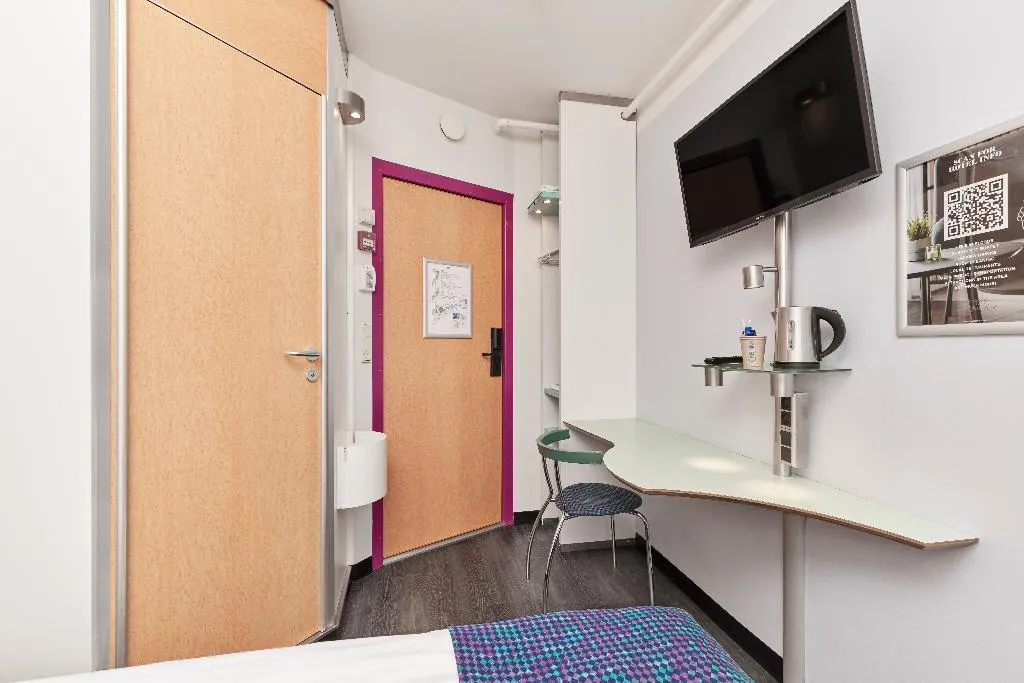 Double or Twin SUPERIOR Room, Cabinn Metro, Copenhagen