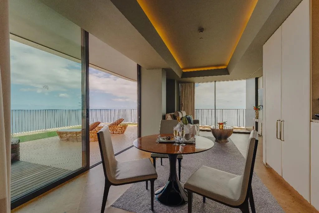 SUITE POOL VIEW Room, The Reserve, Madeira