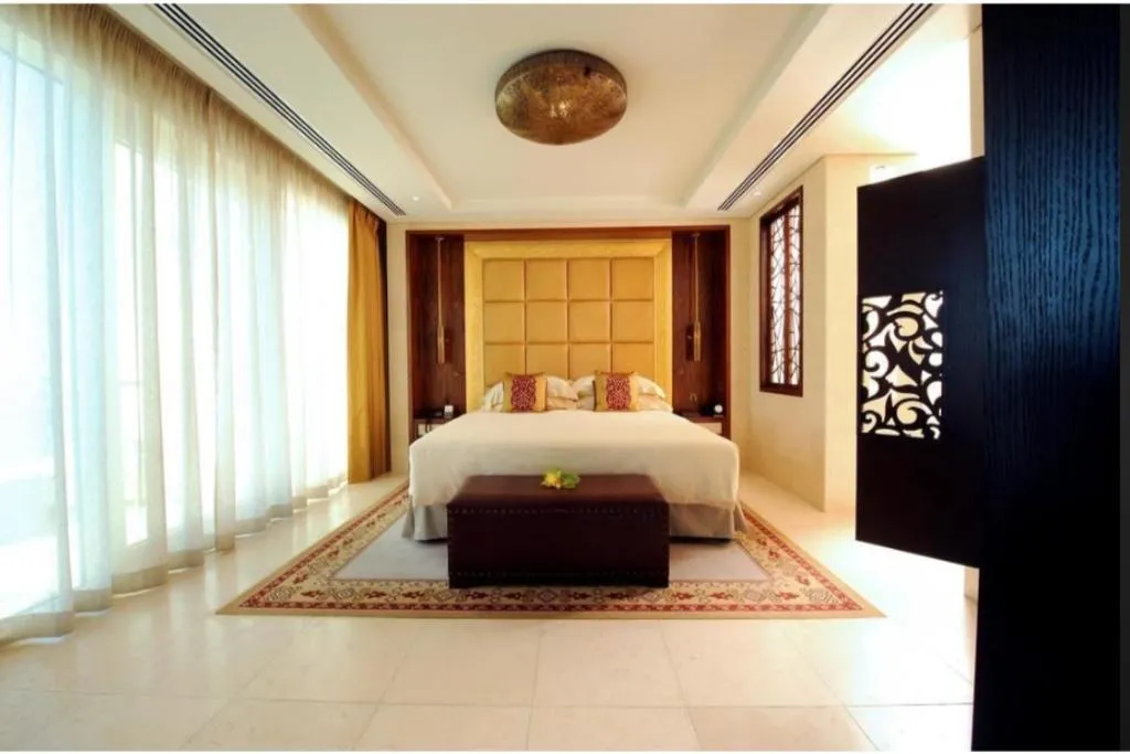Room, Raffles Dubai, Dubai
