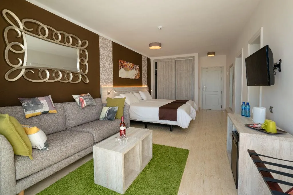 JUNIOR SUITE CAPACITY 3 Room, Galeon Playa, Lanzarote