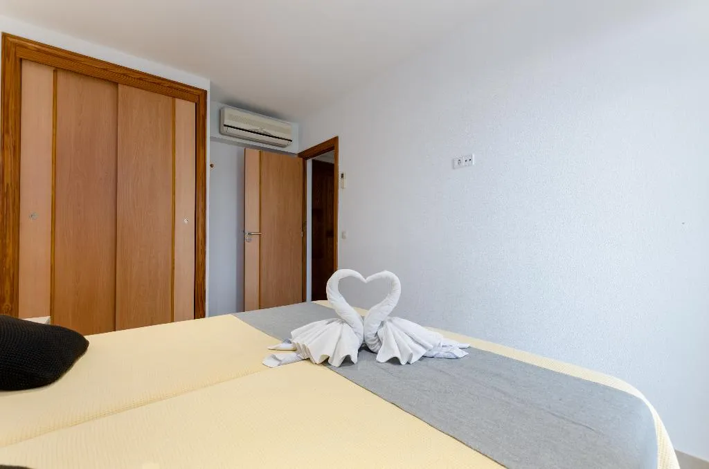 APARTMENT ONE BEDROOM Room, Yourhouse Venecia, Majorca