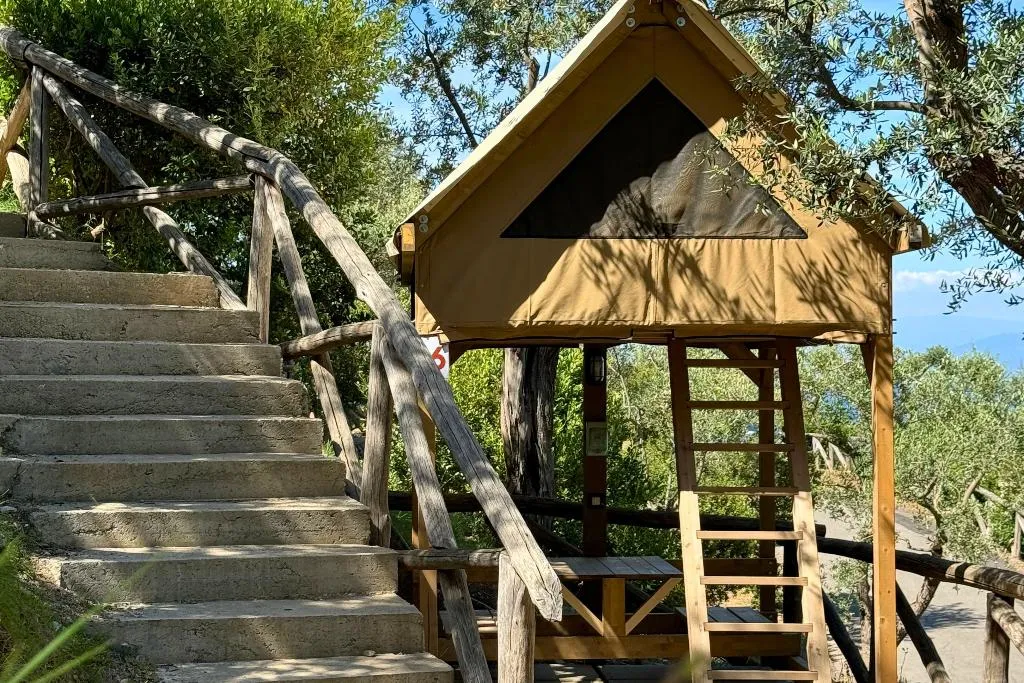 Tent BASIC Room, Hostel & Glamping Santa Fortunata, Naples