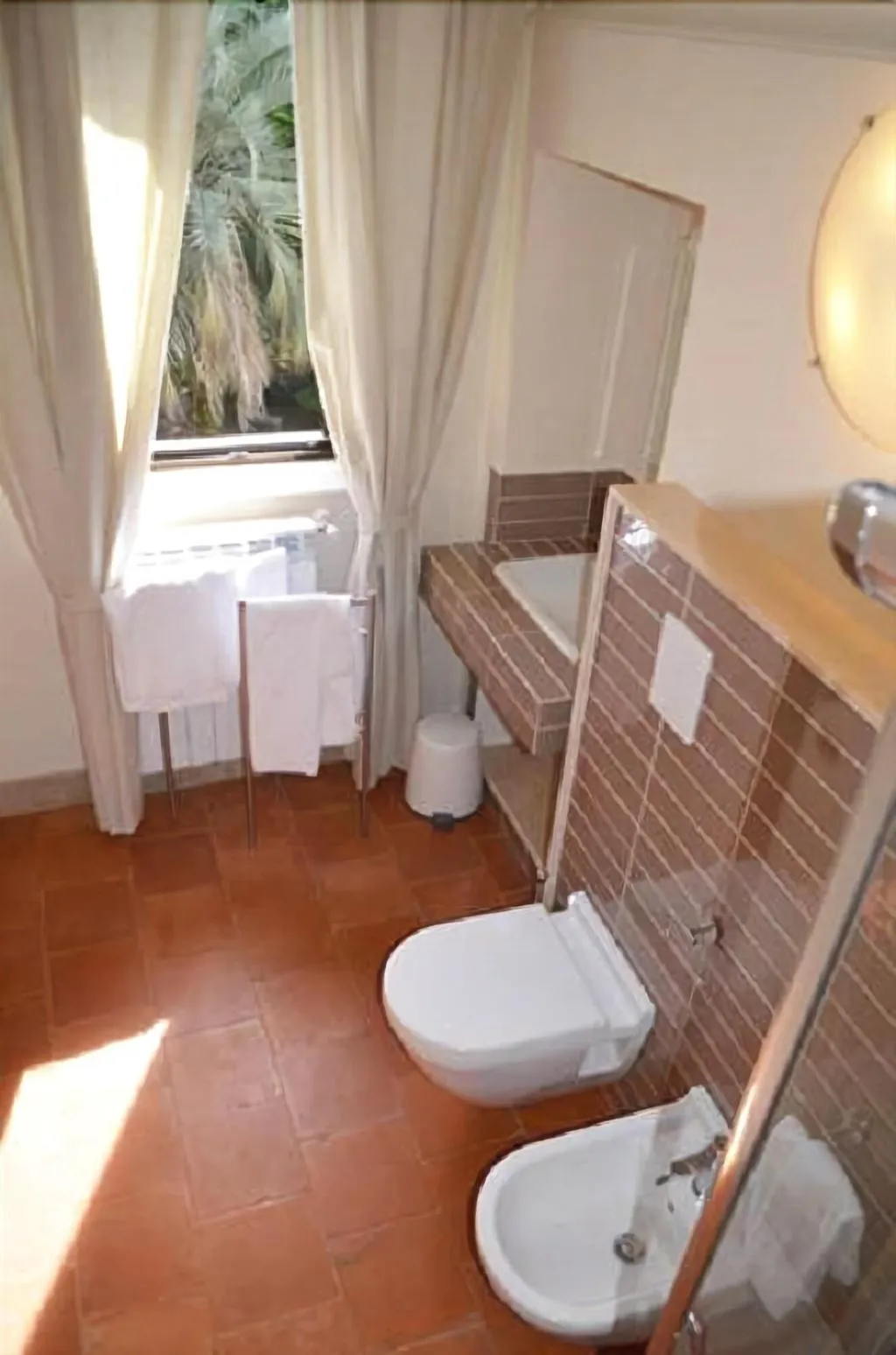 Room, Casale Colleoni, Rome