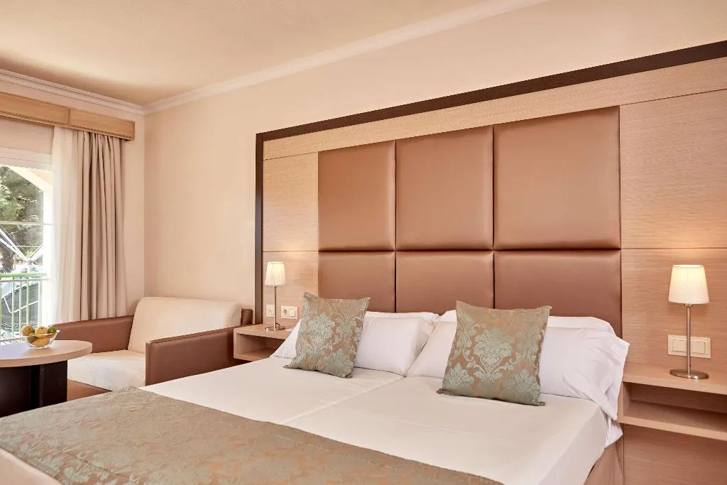 Room, Zafiro Cala Mesquida, Majorca