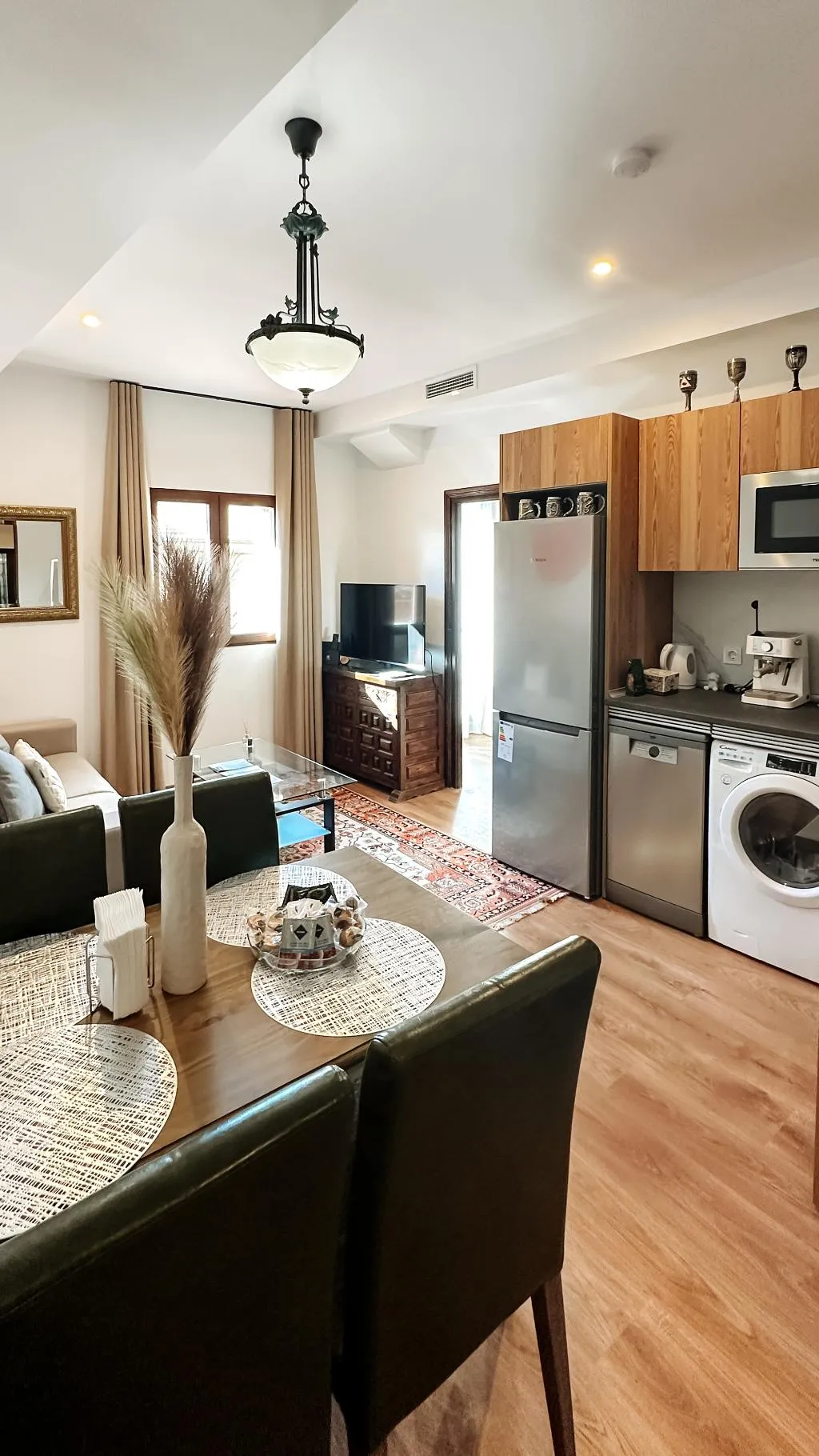 APARTMENT TWO DOUBLE BEDS Room, Cason De Los Lopez Apartments, Madrid