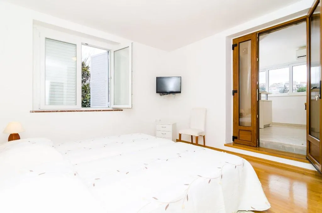 Lobby, Nikola Apartments, Dubrovnik