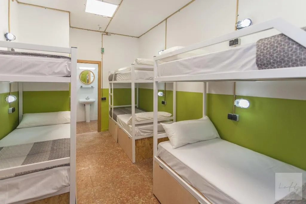 Room, Neptuno Hostal, Costa Brava