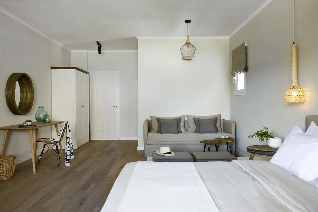 JUNIOR SUITE STANDARD Room, Bella Mare, Corfu