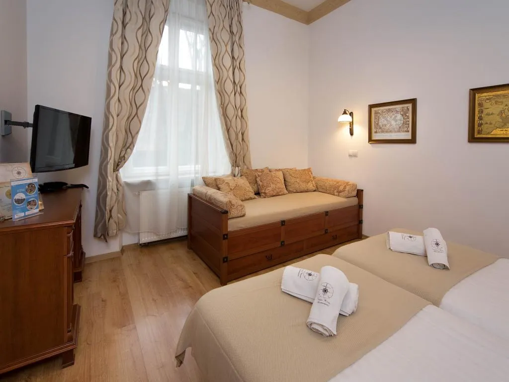 APARTMENT SUPERIOR ONE BEDROOM Room, Ventus Rosa Self Service Apartments, Krakow