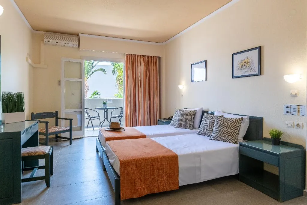 TRIPLE STANDARD Room, Dedalos Hotel, Crete
