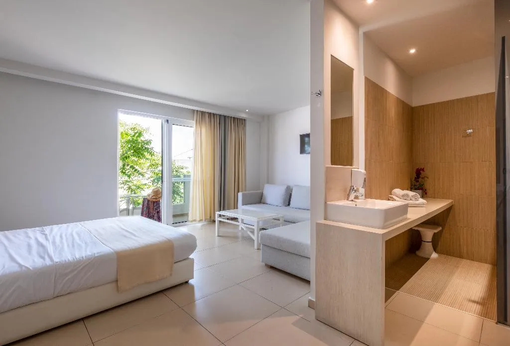 JUNIOR SUITE STANDARD Room, Dimitrios Beach Hotel, Crete