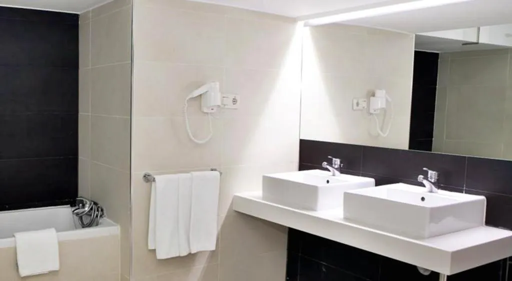 Room, Hotel Olympia Cónsul del Mar, Valencia