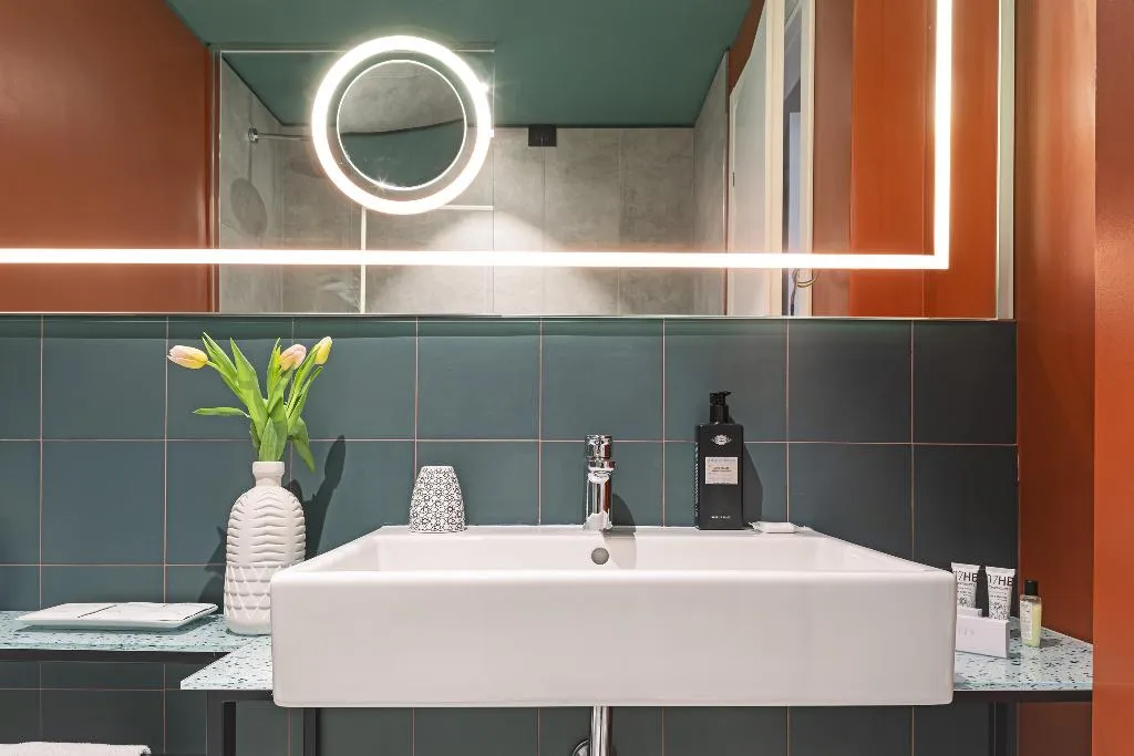 JUNIOR SUITE CAPACITY 3 Room, Quark Hotel Milano, Milan