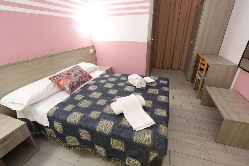 Room, Hotel Leonardo Da Vinci, Milan