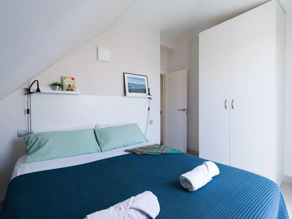Room, Tusity Yeah, Gran Canaria