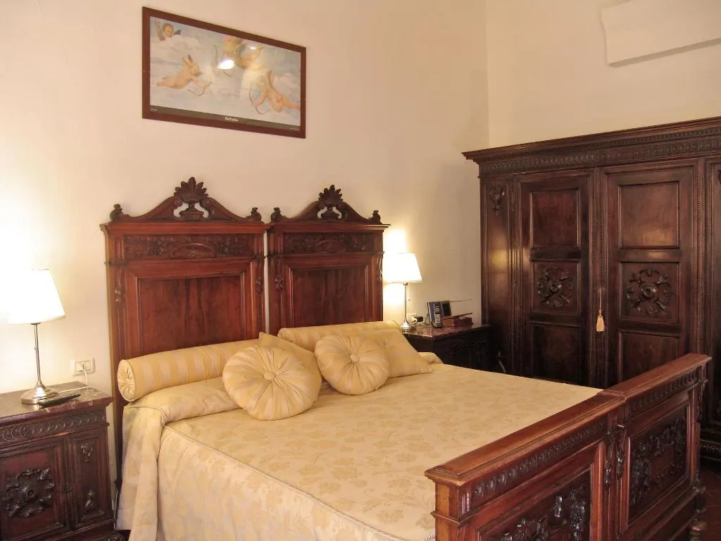 Room, Soggiorno  Panerai, Florence