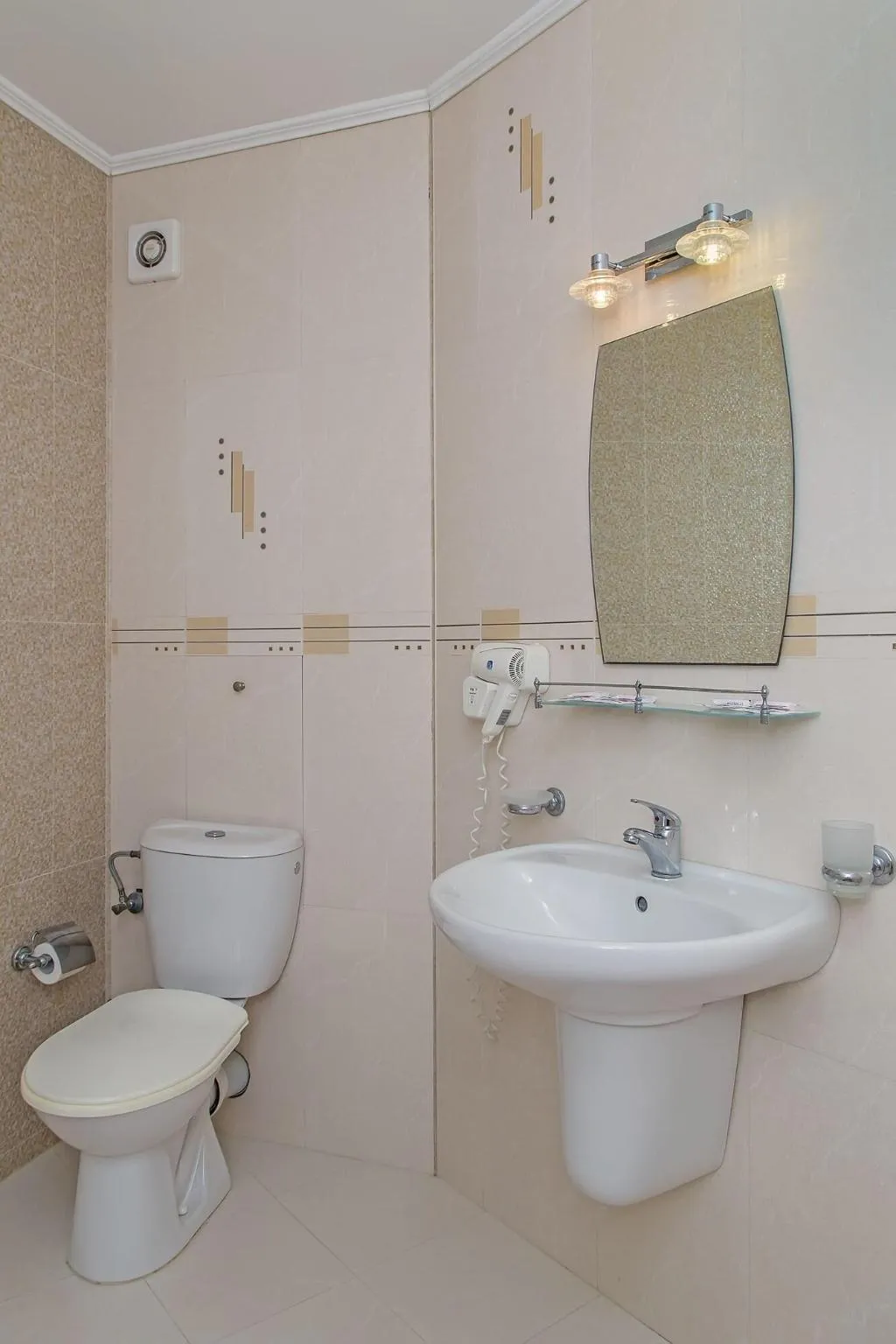 Room, Family Hotel Adena, Bourgas